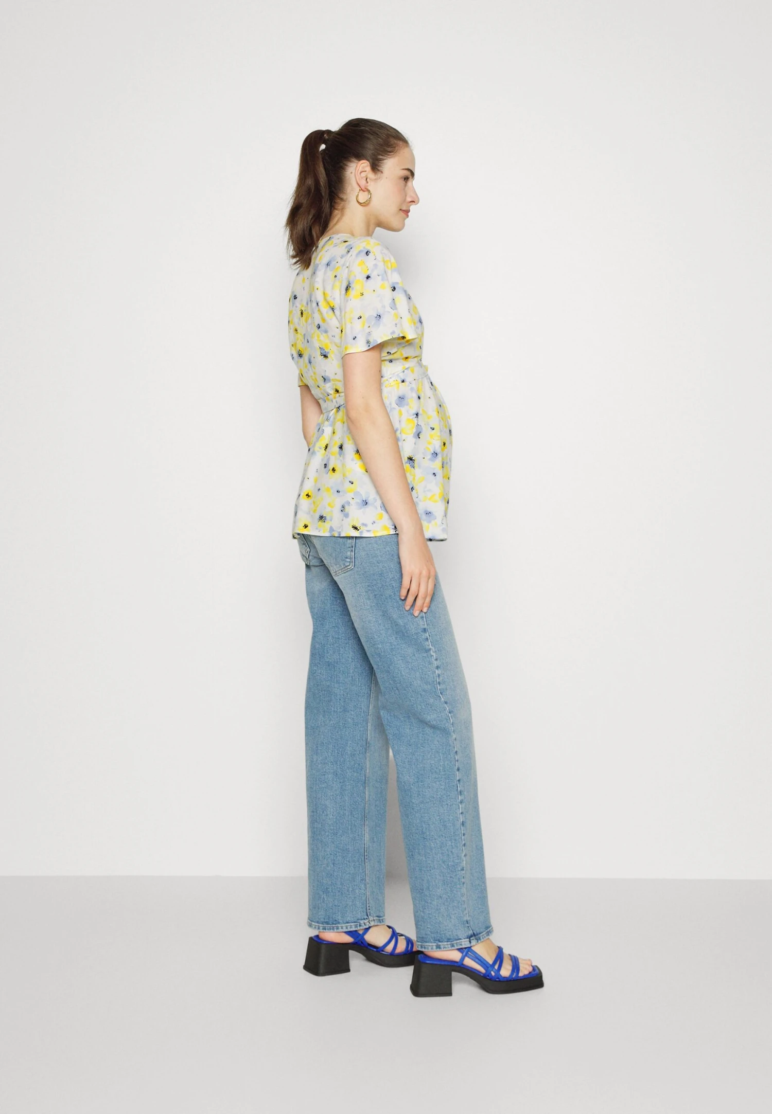 Blouse - White/Light Blue 5 Blouse - White/Light Blue â Image 3