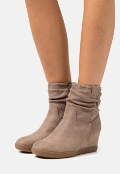Anna Field 21 Anna Field Winter Boot - Bottines Compensées - Taupe
