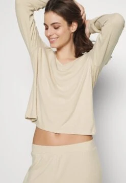 Anna Field Pyjama - Off-White -Anna Field 1f950543f22a49e99e0bf827dcb85ca5