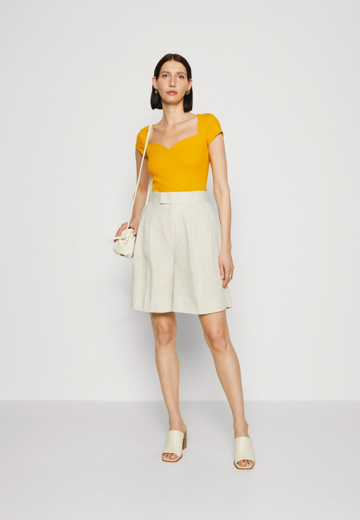 Anna Field T-Shirt Imprimé - Dark Yellow 4 Anna Field T-Shirt Imprimé - Dark Yellow – Image 2