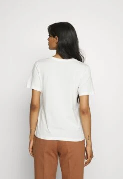 Anna Field T-Shirt Basique - Off White 9 Anna Field T-Shirt Basique - Off White -Anna Field 56054d64cd51450fad5d761e2ffcfa96