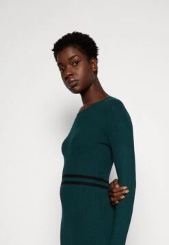 Anna Field Robe Pull - Dark Green/Black 11 Anna Field Robe Pull - Dark Green/Black -Anna Field 6257de860f974737b4c5f696481d28b1