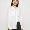 Anna Field Basic Blouse With Front Pockets - Chemisier - Offwhite -Anna Field 65551f7cce13477ba27daa38e79f5f44
