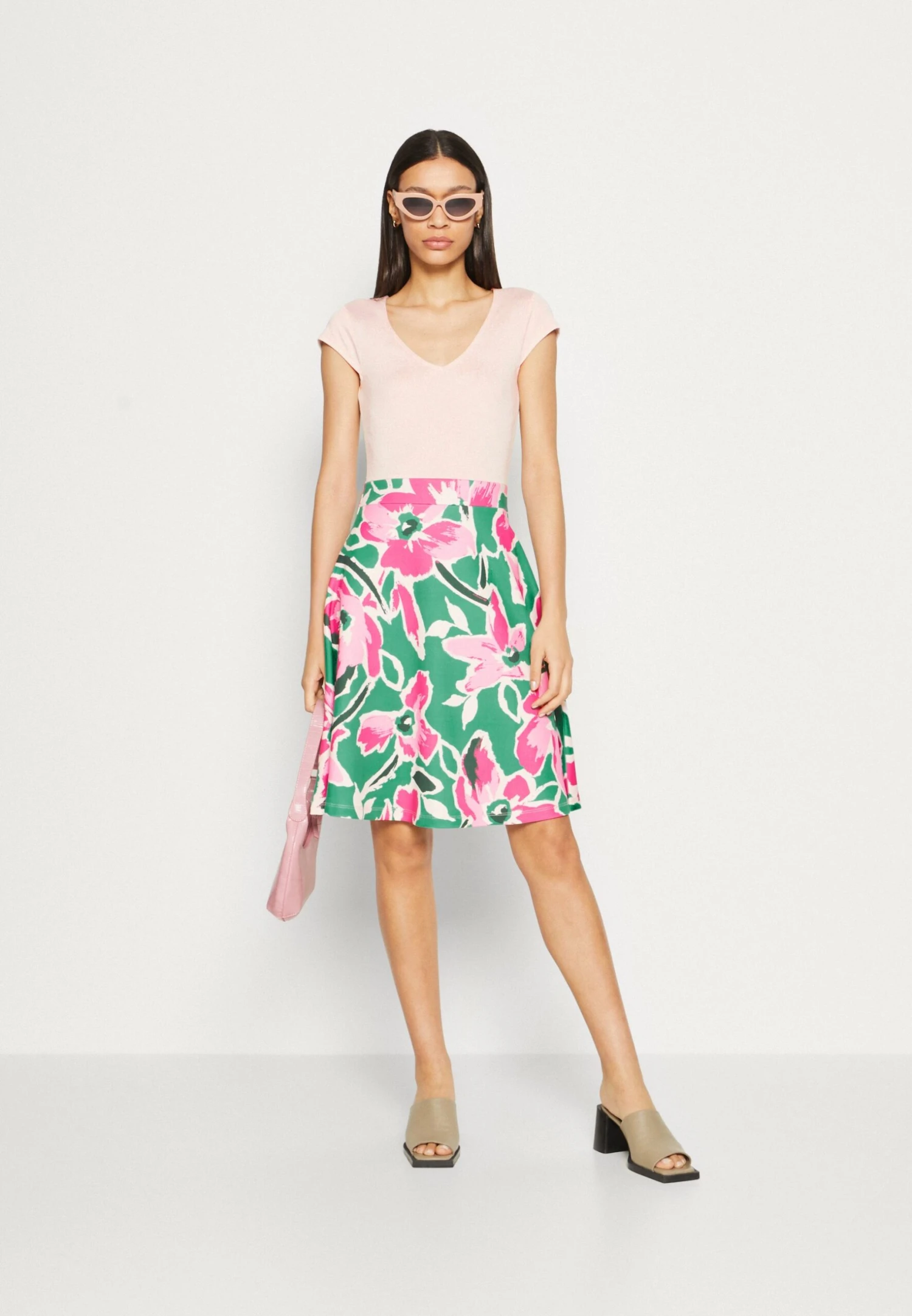 Anna Field Robe En Jersey - White/Green/Pink 4 Anna Field Robe En Jersey - White/Green/Pink – Image 2