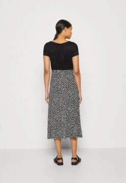 Anna Field Robe En Jersey - Black/White -Anna Field a175c6b040214da896386e93104d3371