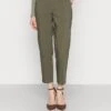 Anna Field Chino - Dark Green -Anna Field b2b63042d5804a2ca232080b4c30784c