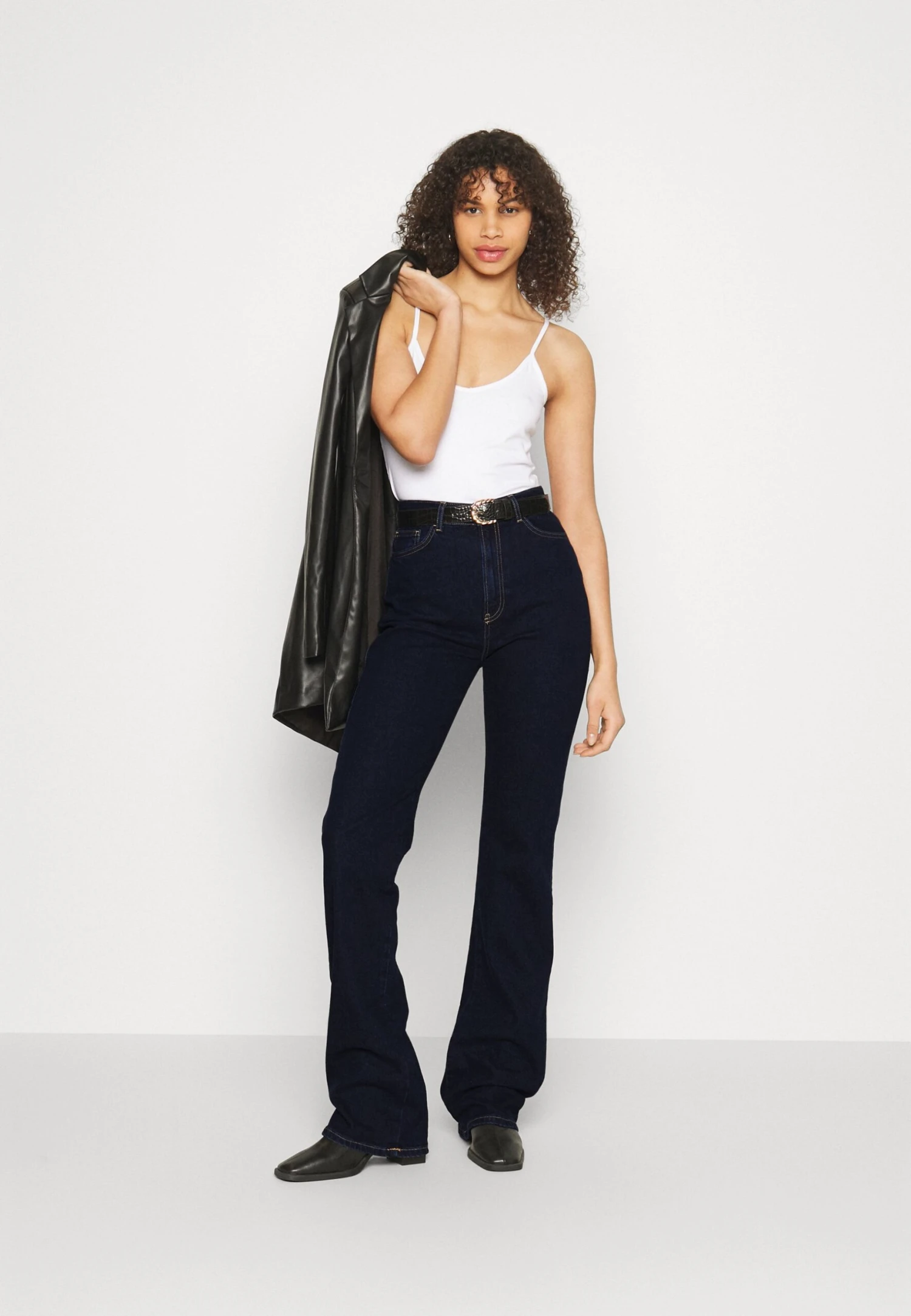 Jean Flare - Dark Blue Denim 4 Jean Flare - Dark Blue Denim â Image 2