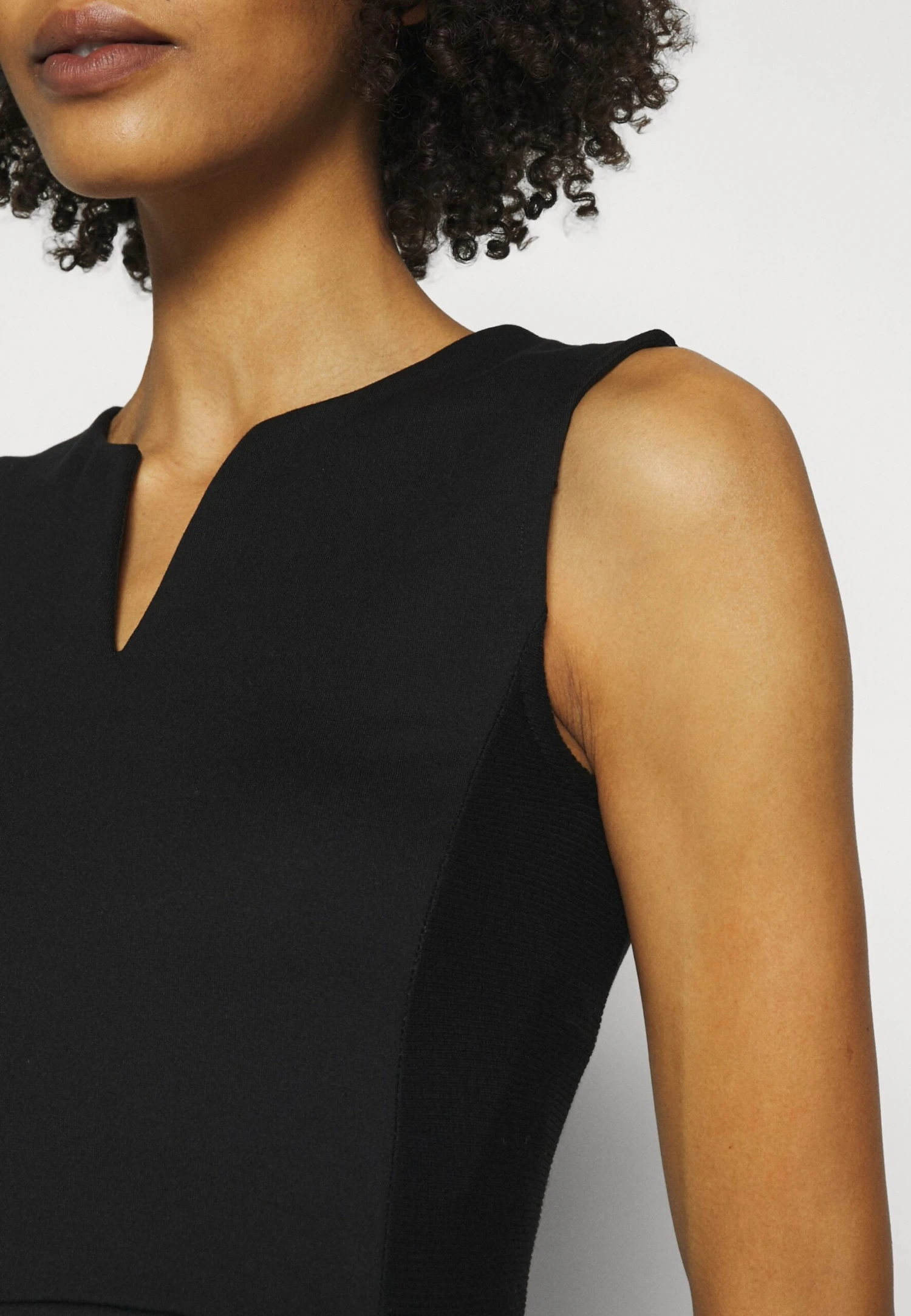 Anna Field Robe Fourreau - Black 8 Anna Field Robe Fourreau - Black – Image 6