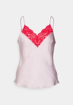 Anna Field 4 Piece Gift Set - Pyjama - Red/Pink -Anna Field f2120e68d5e74724a105474210c0ee7a