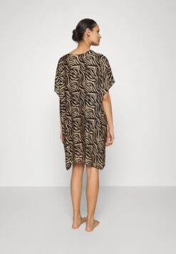 Anna Field Printed Short Kimono / 606 - Khaki_003 - Off-White - Accessoire De Plage - Black/Tan 9 Anna Field Printed Short Kimono / 606 - Khaki_003 - Off-White - Accessoire De Plage - Black/Tan -Anna Field f5ce04719d7d4cbf9641a86ee0f5753b